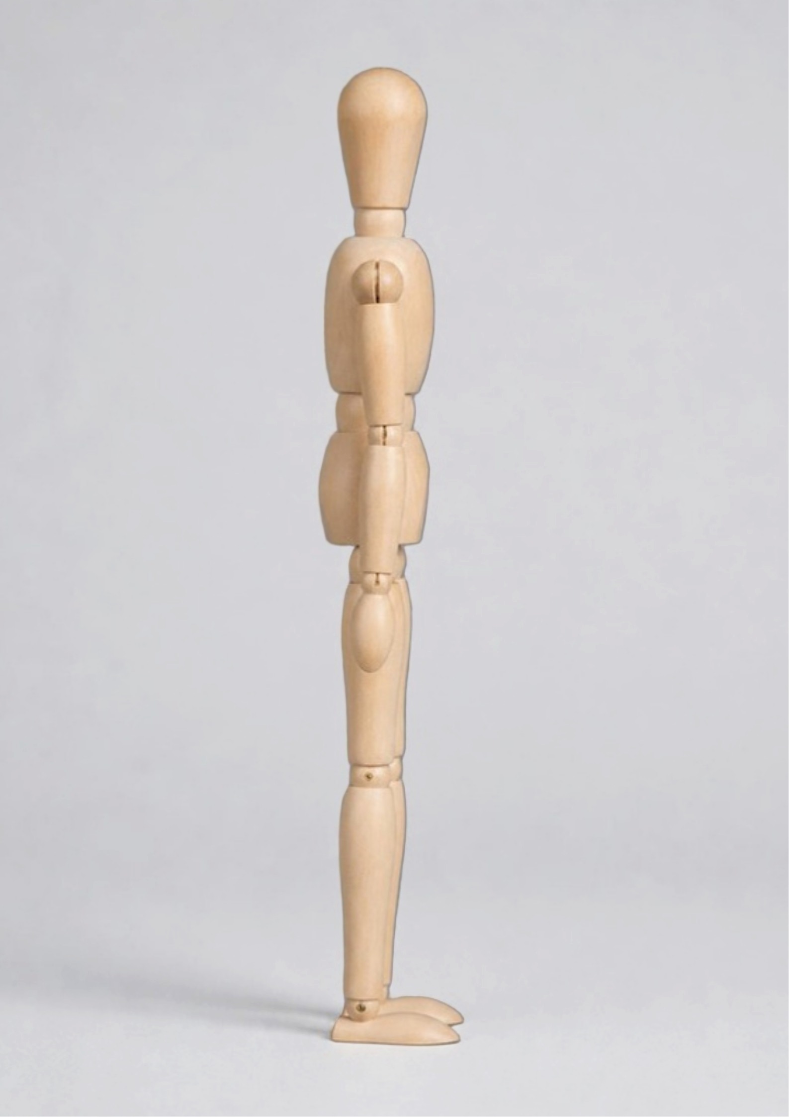 Maniquí de madera, vista de perfil